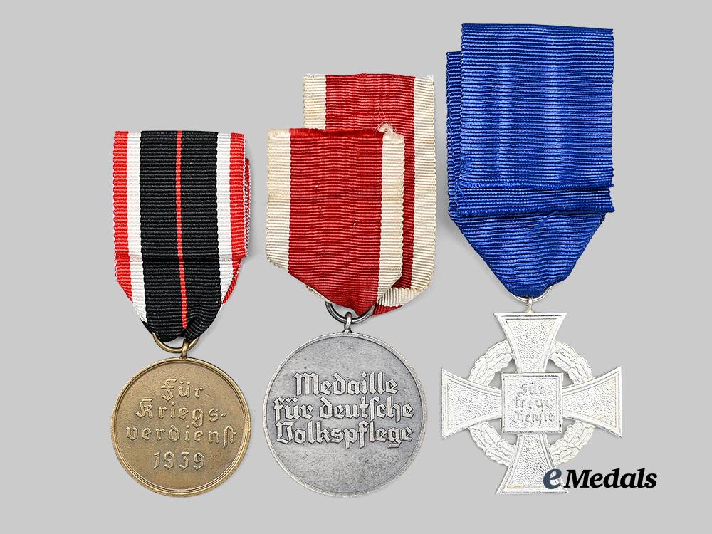 germany,_third_reich._a_mixed_lot_of_awards_for_military_and_civil_service_e_medals__g61576_4