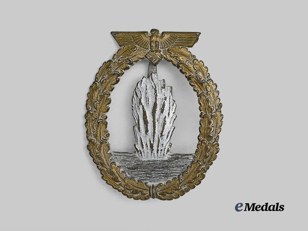 germany,_kriegsmarine._a_minesweeper_war_badge,_variation4,_by_rudolf_karneth&_söhne_e_medals__g61597_2