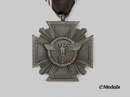 germany,_n_s_d_a_p._a_long_service_award,_i_i_i_class_for10_years_e_medals__g61607_3