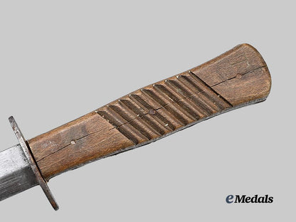 germany,_imperial._a_trench_knife,_with_knot_e_medals__g61620_6