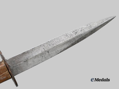 germany,_imperial._a_trench_knife,_with_knot_e_medals__g61620_8