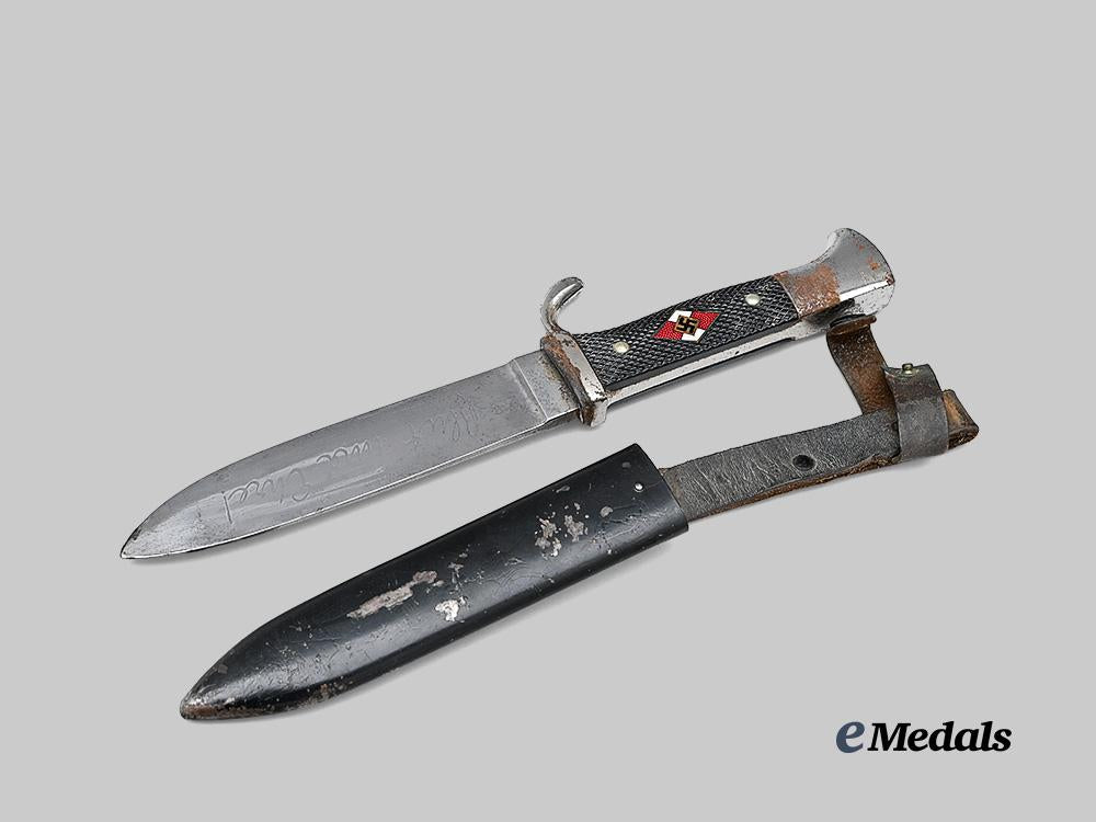 germany,_h_j._a_member’s_knife,_transitional_example,_by_arthur_schüttelhöfer_e_medals__g61622_3