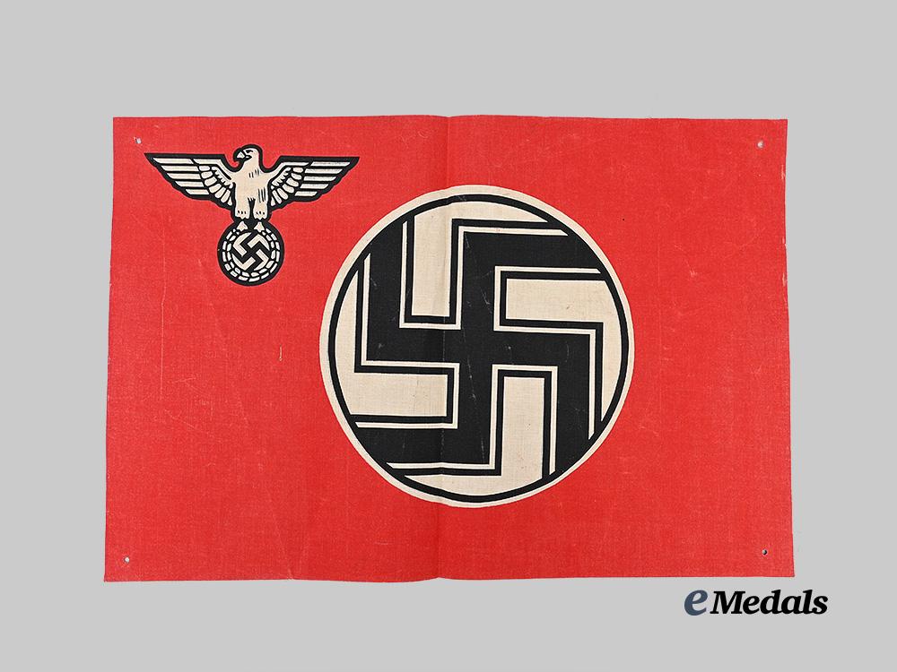germany,_third_reich._a_state_service_flag_panel_e_medals__g61624_2
