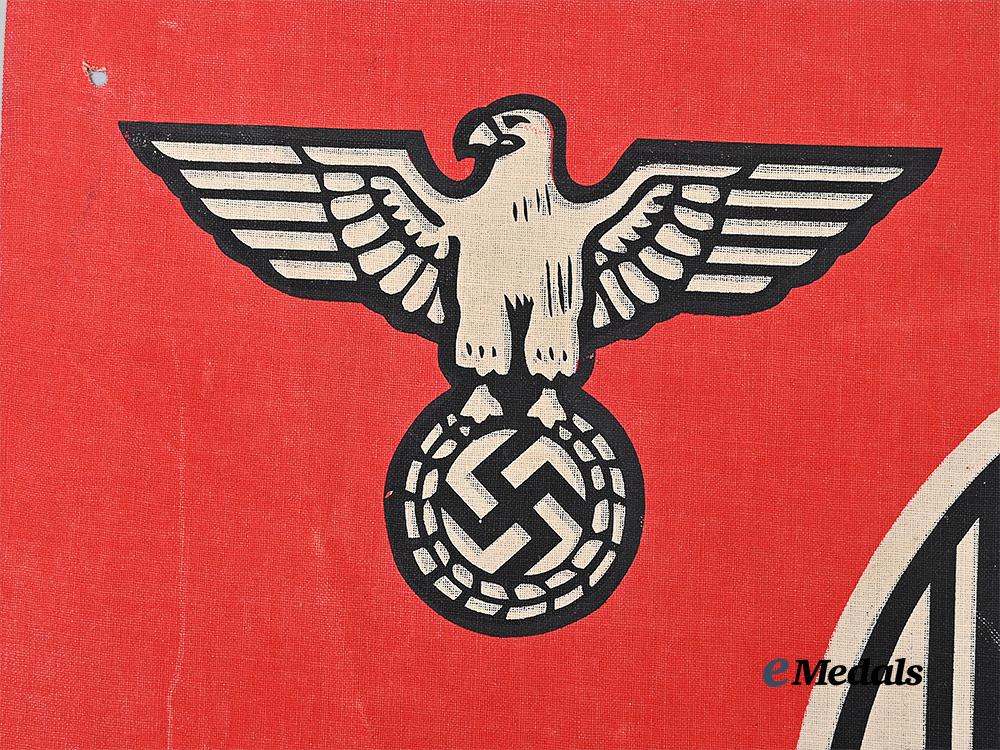 germany,_third_reich._a_state_service_flag_panel_e_medals__g61624_3