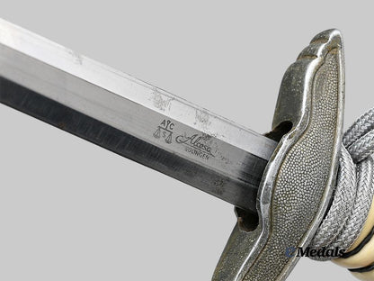 germany,_luftwaffe._an_officer’s_dress_dagger,_with_general’s_hanger,_by_a_l_c_o_s_o_e_medals__g61629_10