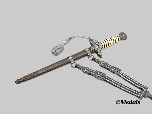 germany,_luftwaffe._an_officer’s_dress_dagger,_with_general’s_hanger,_by_a_l_c_o_s_o_e_medals__g61629_2