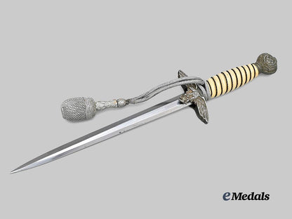 germany,_luftwaffe._an_officer’s_dress_dagger,_with_general’s_hanger,_by_a_l_c_o_s_o_e_medals__g61629_4