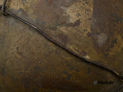 germany,_heer._an_m40_stahlhelm,_with_camouflage_paint_and_netting,_by_sächsische_emaillier_und_stanzwerke_e_medals__g61633_10