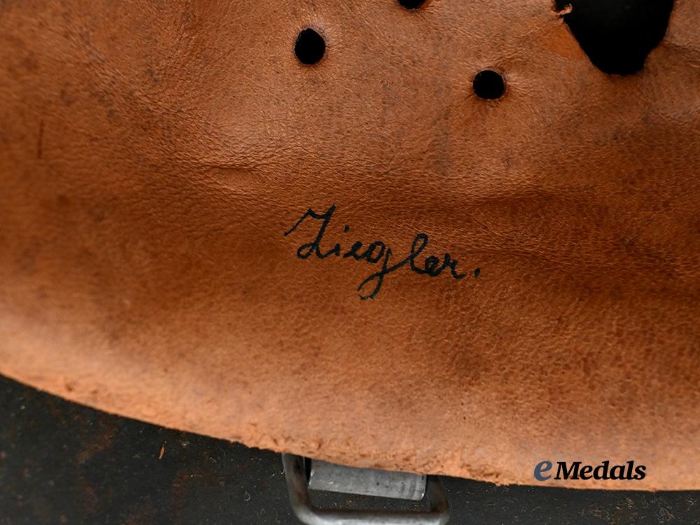 germany,_kriegsmarine._an_m40_stahlhelm,_named_and_single_decal_version,_by_sächsische_emaillier_und_stanzwerke_e_medals__g61635_13