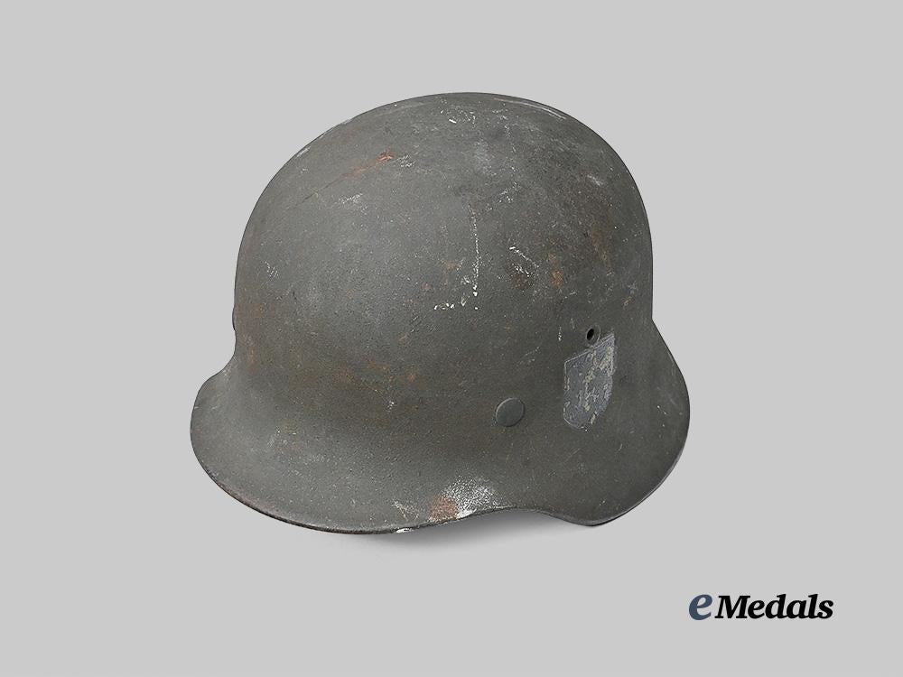 germany,_kriegsmarine._an_m40_stahlhelm,_named_and_single_decal_version,_by_sächsische_emaillier_und_stanzwerke_e_medals__g61635_4