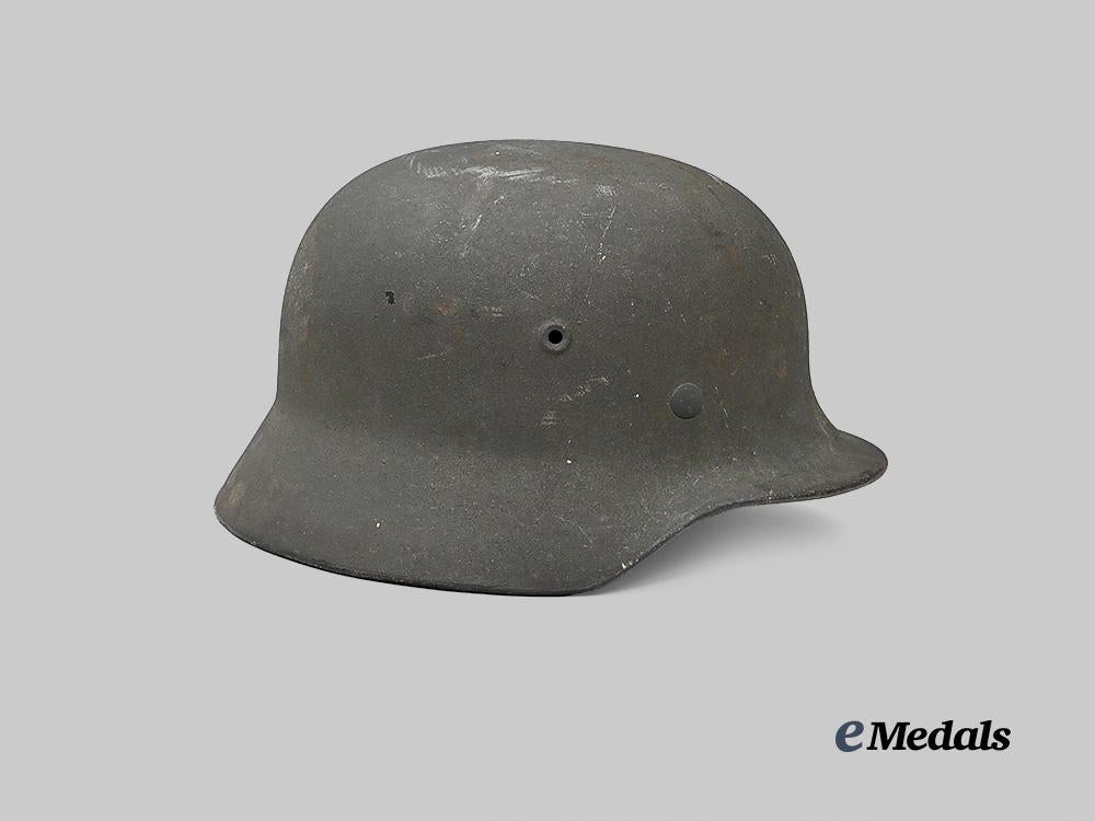 germany,_kriegsmarine._an_m40_stahlhelm,_named_and_single_decal_version,_by_sächsische_emaillier_und_stanzwerke_e_medals__g61635_6
