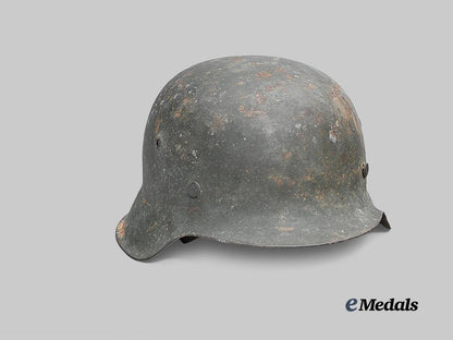 germany,_heer._an_m42_stahlhelm,_by_sächsische_emaillier_und_stanzwerke_e_medals__g61636__3