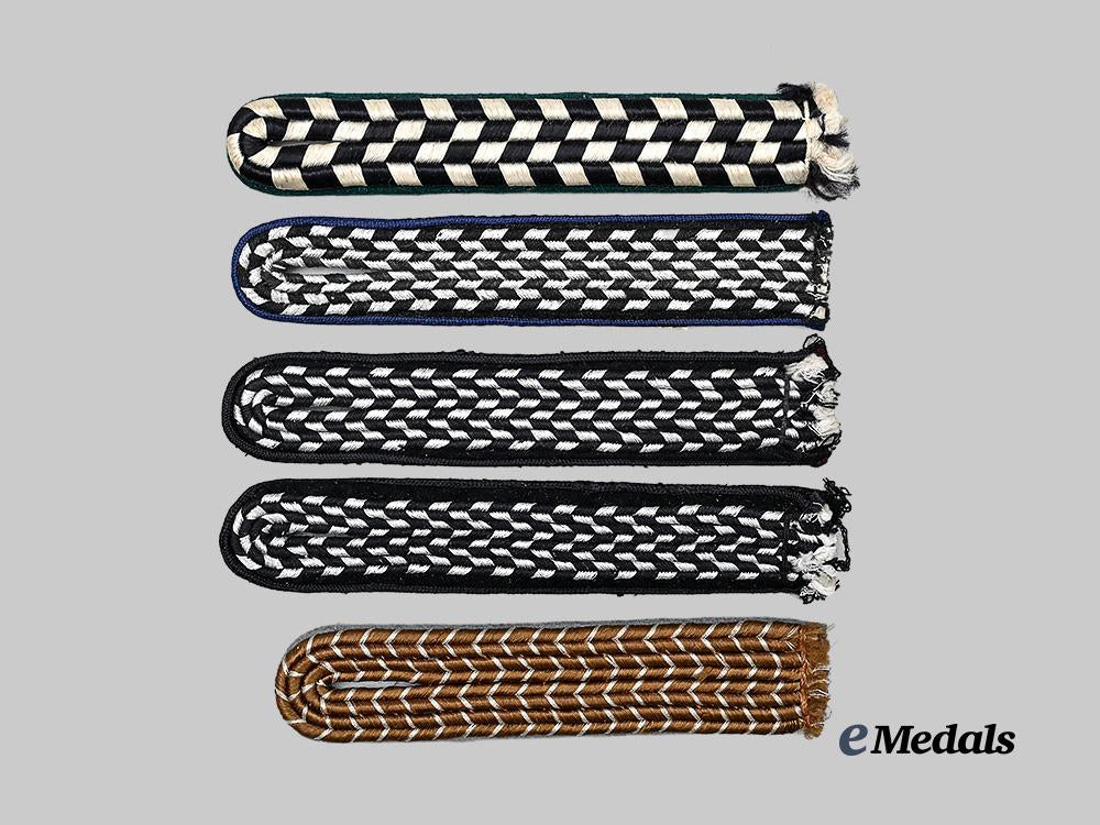 germany,_third_reich._a_mixed_lot_of_shoulder_boards_for_s_a_and_n_s_k_k_personnel_e_medals__g61644_2