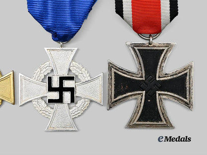 germany,_third_reich._a_mixed_lot_of_awards_for_military_and_civil_service_e_medals__g61653_6
