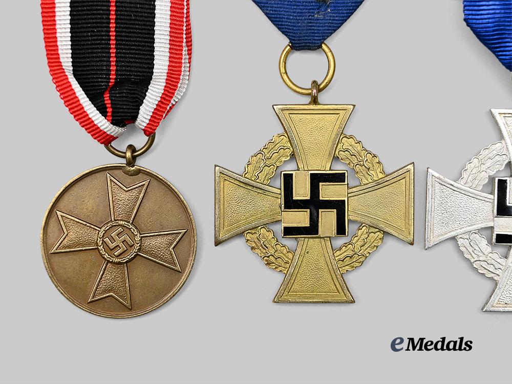 germany,_third_reich._a_mixed_lot_of_awards_for_military_and_civil_service_e_medals__g61653_7
