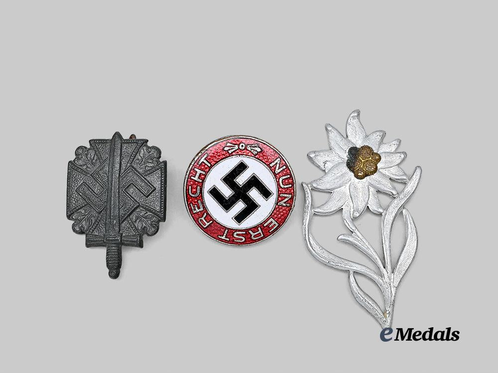 germany,_third_reich._a_mixed_lot_of_badges_and_insignia_e_medals__g61656_2