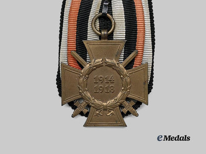 germany,_third_reich._an_honour_cross_of_the_world_war1914/1918_for_combatants,_on_parade_mount,_by_heinrich_kissing_e_medals__g61657_3