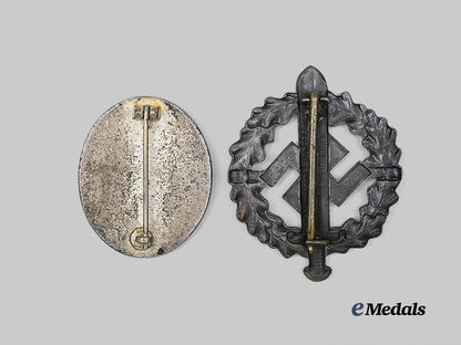 germany,_third_reich._a_pair_of_badges_for_combat_and_sports_service_e_medals__g61661_3