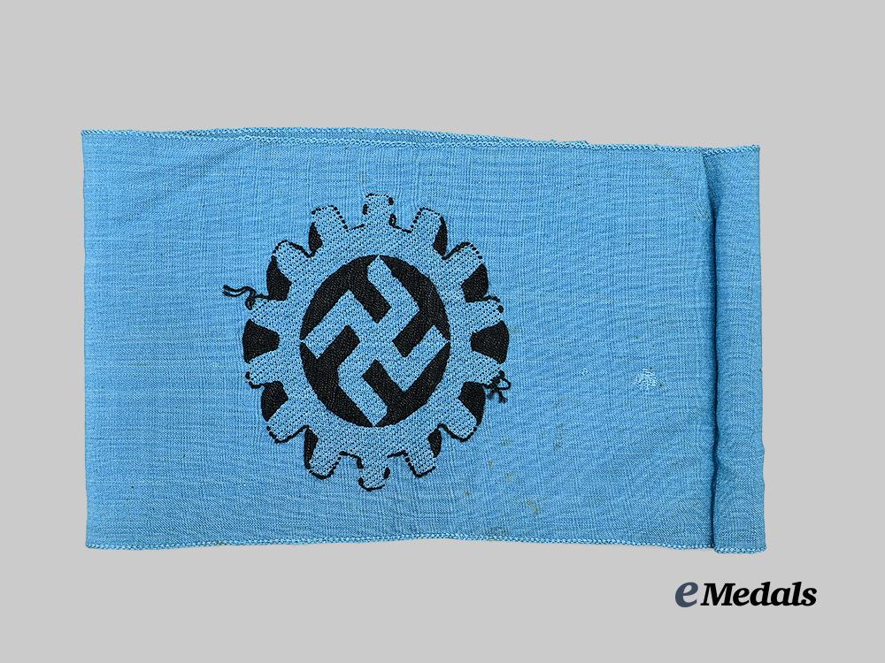 germany,_d_a_f._a_member’s_armband,_by_ewald_vorsteher_e_medals__g61667_5