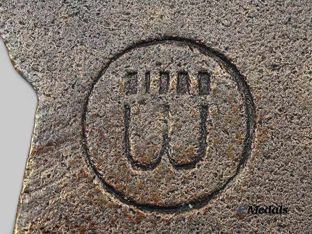 germany,_wehrmacht._an_infantry_assault_badge,_bronze_grade,_late-_war_example_by_e._ferdinand_wiedmann_e_medals__g61681_5