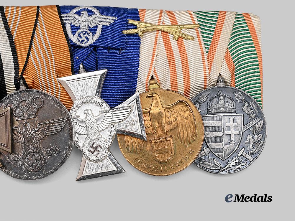 germany,_imperial._a_medal_bar_for_first_world_war_and_third_reich_police_service,_with_case,_by_wolfgang_robert_schwarz_e_medals__g61687_5
