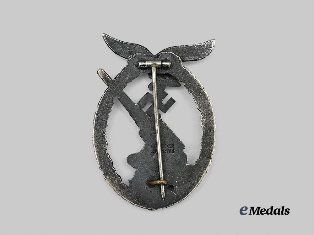 germany,_luftwaffe._a_flak_badge,_second_pattern,_by_c._e._juncker_e_medals__g61694_3