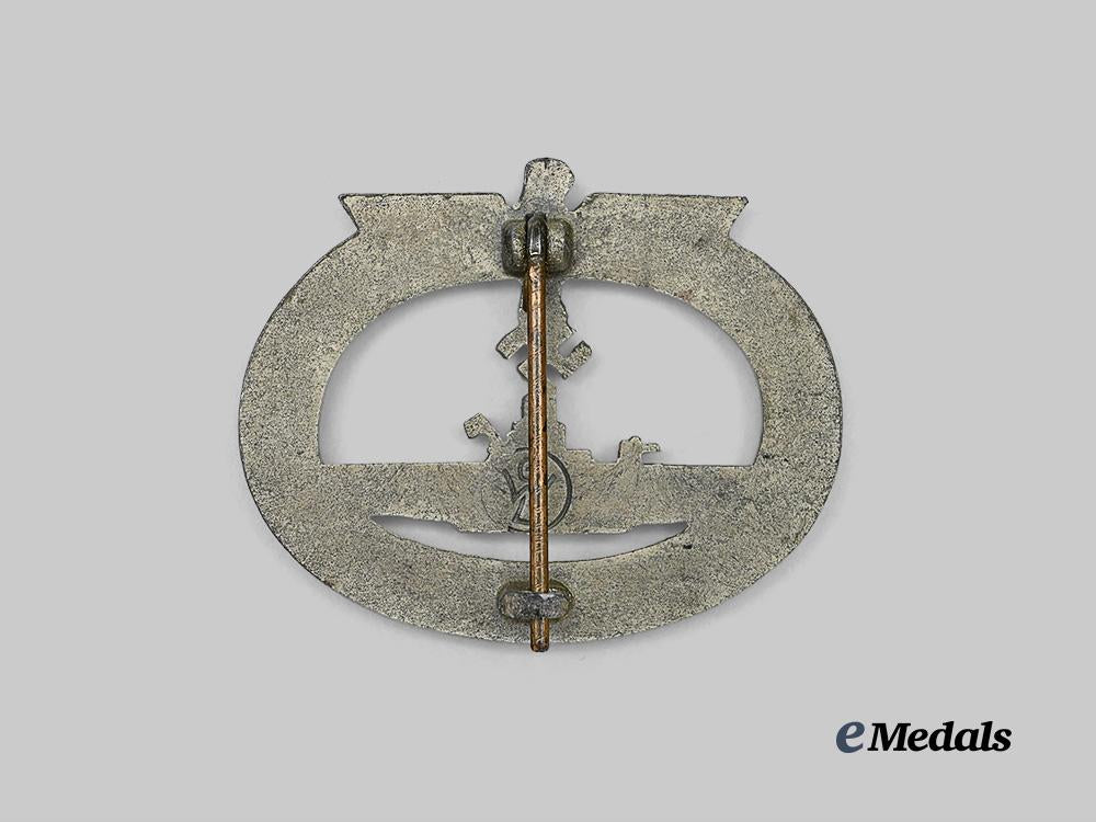 germany,_kriegsmarine._a_u-_boat_war_badge,_variation1,_by_gebrüder_wegerhoff_e_medals__g61695_3