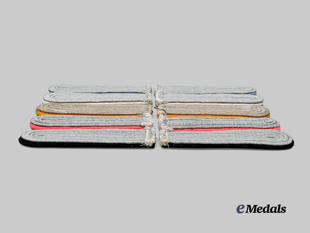 germany,_heer._a_mixed_lot_of_shoulder_boards_for_leutnant_ranks_e_medals__g61713_5