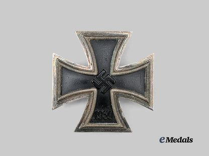 germany,_wehrmacht._a1939_iron_cross_i_class,_brass_core_version_with_case,_by_ferdinand_hoffstätter_e_medals__g61717_5