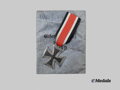 Germany, Wehrmacht. A 1939 Iron Cross II Class, with Issue Package, by Rudolf Souval