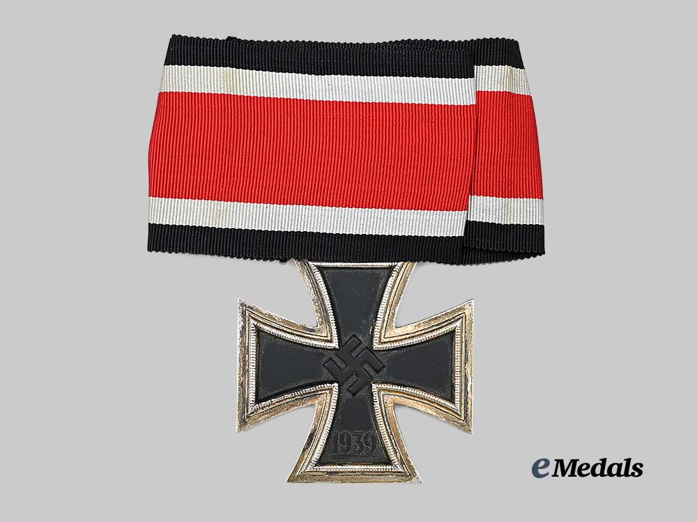 germany,_wehrmacht._a1939_grand_cross_of_the_iron_cross,_exhibition_example_by_rudolf_souval,_c.1960_e_medals__g61722_4