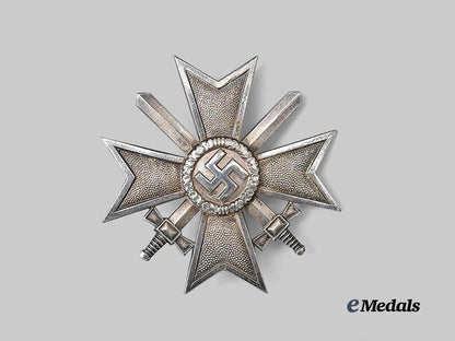 germany,_wehrmacht._a_war_merit_cross_i_class_with_swords_and_case,_by_julius_bauer&_söhne_e_medals__g61724_5