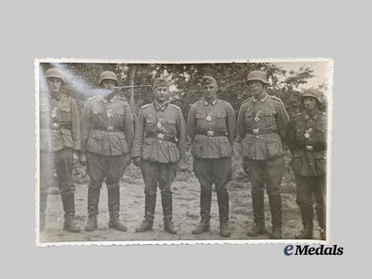 germany,_wehrmacht._a1939_iron_cross_i_i_class,_with_recipient_photo_e_medals__g61735_3