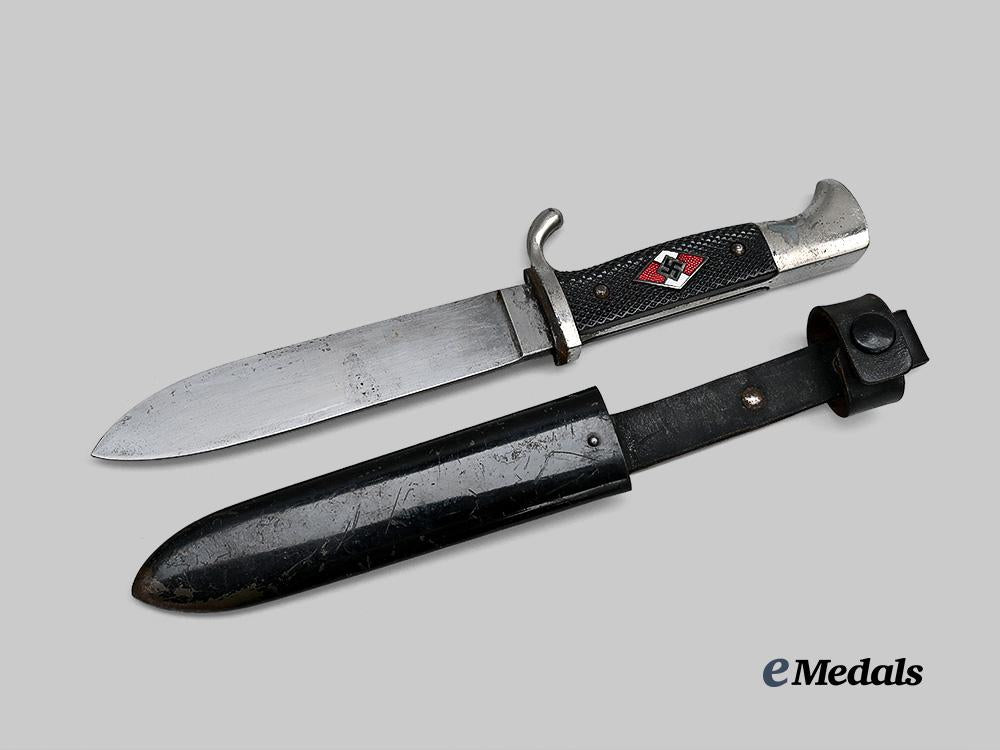 germany,_h_j._a_member’s_knife,_by_e.&_f._hörster_e_medals__g61739_3