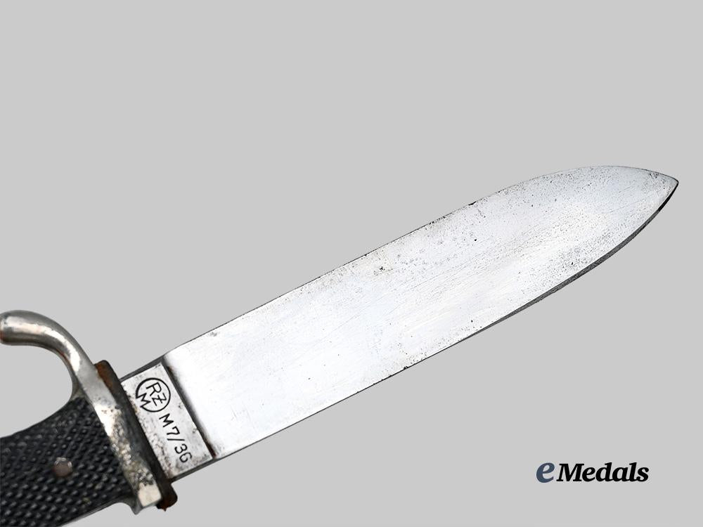 germany,_h_j._a_member’s_knife,_by_e.&_f._hörster_e_medals__g61739_8