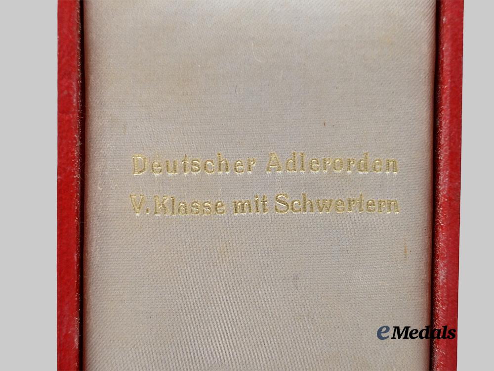 germany,_third_reich._an_eagle_order_with_swords,_v_class,_with_case_of_issue,_by_godet&_co._e_medals__g61751_4