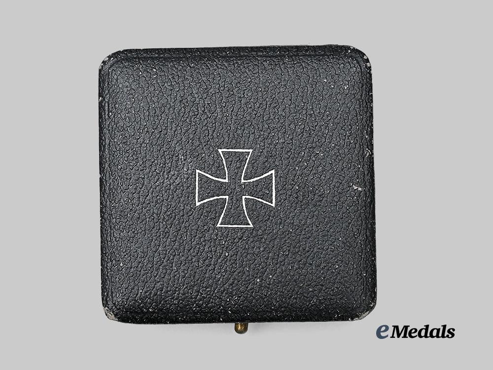 germany,_wehrmacht._a"_minty"1939_iron_cross_i_class,_with_case,_by_wilhelm_deumer_e_medals__g61755_2