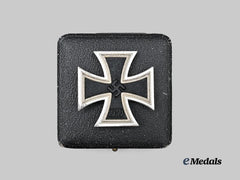 Germany, Wehrmacht. A "Minty" 1939 Iron Cross I Class, with Case, by Wilhelm Deumer