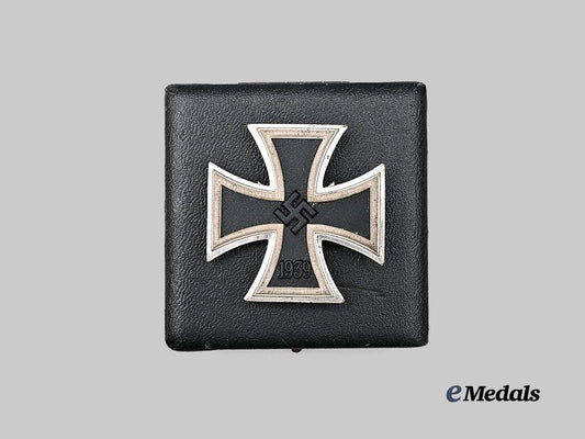 germany,_wehrmacht._a1939_iron_cross_i_class,_with_case,_by_c._f._zimmermann_e_medals__g61756_4