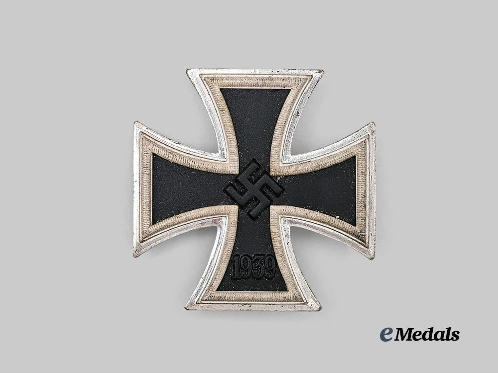 germany,_wehrmacht._a1939_iron_cross_i_class,_with_case,_by_c._f._zimmermann_e_medals__g61756_5