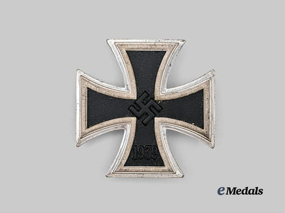 germany,_wehrmacht._a1939_iron_cross_i_class,_with_case,_by_c._f._zimmermann_e_medals__g61756_5