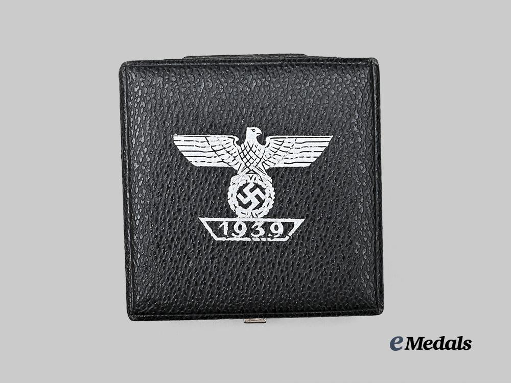 germany,_wehrmacht._a_mint1939_clasp_to_the_iron_cross_i_class,_with_case,_type_a_by_b._h._mayer_e_medals__g61758_2