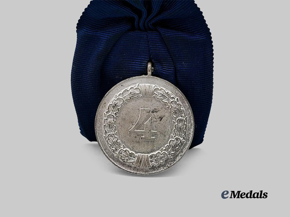 germany,_third_reich._a_parade_mounted_luftwaffe_i_v_class_long_service_award_for4_years’_service_e_medals__g61767_5