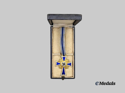 germany,_third_reich._an_honour_cross_of_the_german_mother,_gold_grade_with_case,_by_august_g._tham_e_medals__g61768_3