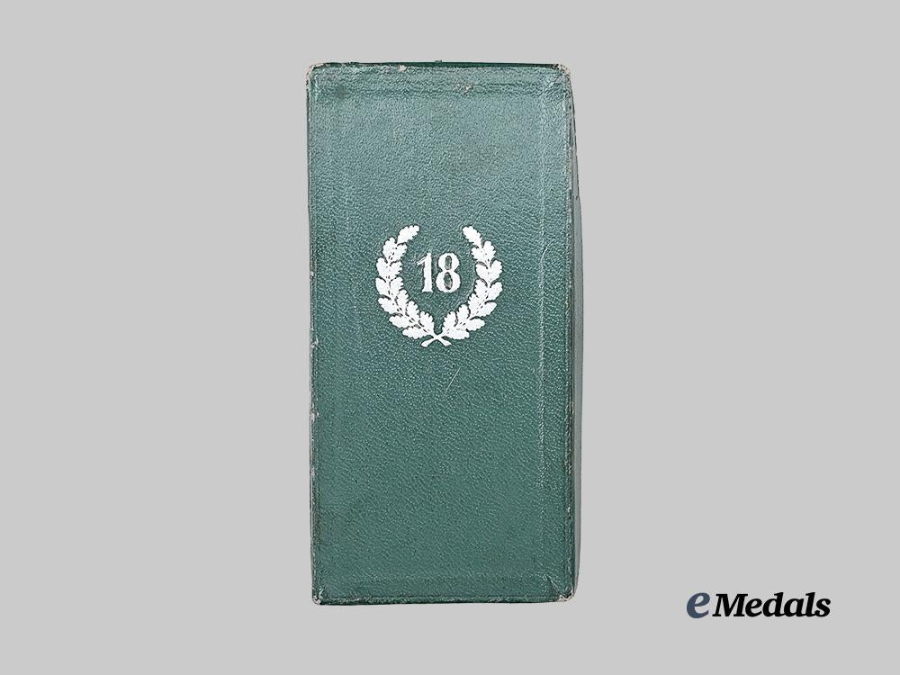 germany,_ordnungspolizei._an18-_year_long_service_award,_with_case_e_medals__g61769_2