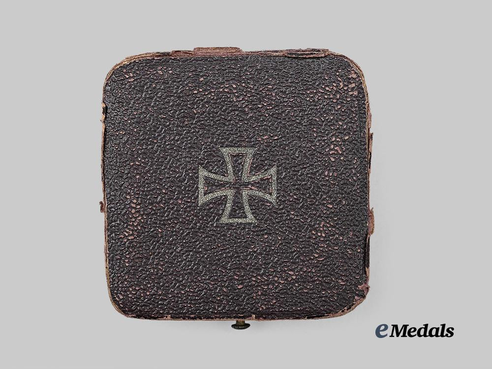 germany,_imperial._a1914_iron_cross_i_class,_by_carl_dillenius,_with_case_e_medals__g61775_2