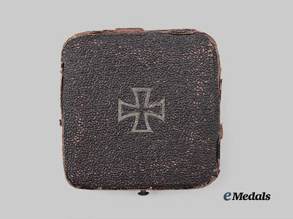 germany,_imperial._a1914_iron_cross_i_class,_by_carl_dillenius,_with_case_e_medals__g61775_2