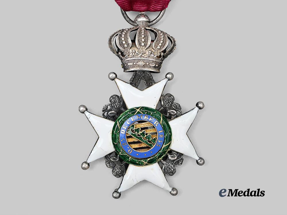 saxon_duchies._a_saxe-_ernestine_house_order,_civil_division,_ii_class_knight’s_cross_e_medals__g61783_5