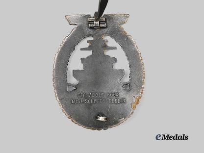 germany,_kriegsmarine._a_high_seas_fleet_badge,_variation2,_by_schwerin_e_medals__g61786_5