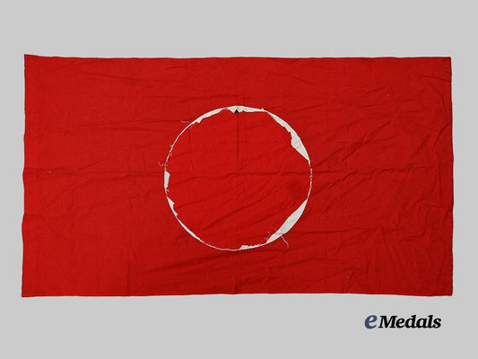 germany,_third_reich._a_pair_of_national_flags,_stripped_of_insignia,_allied_serviceman_souvenirs_e_medals__g61797_5